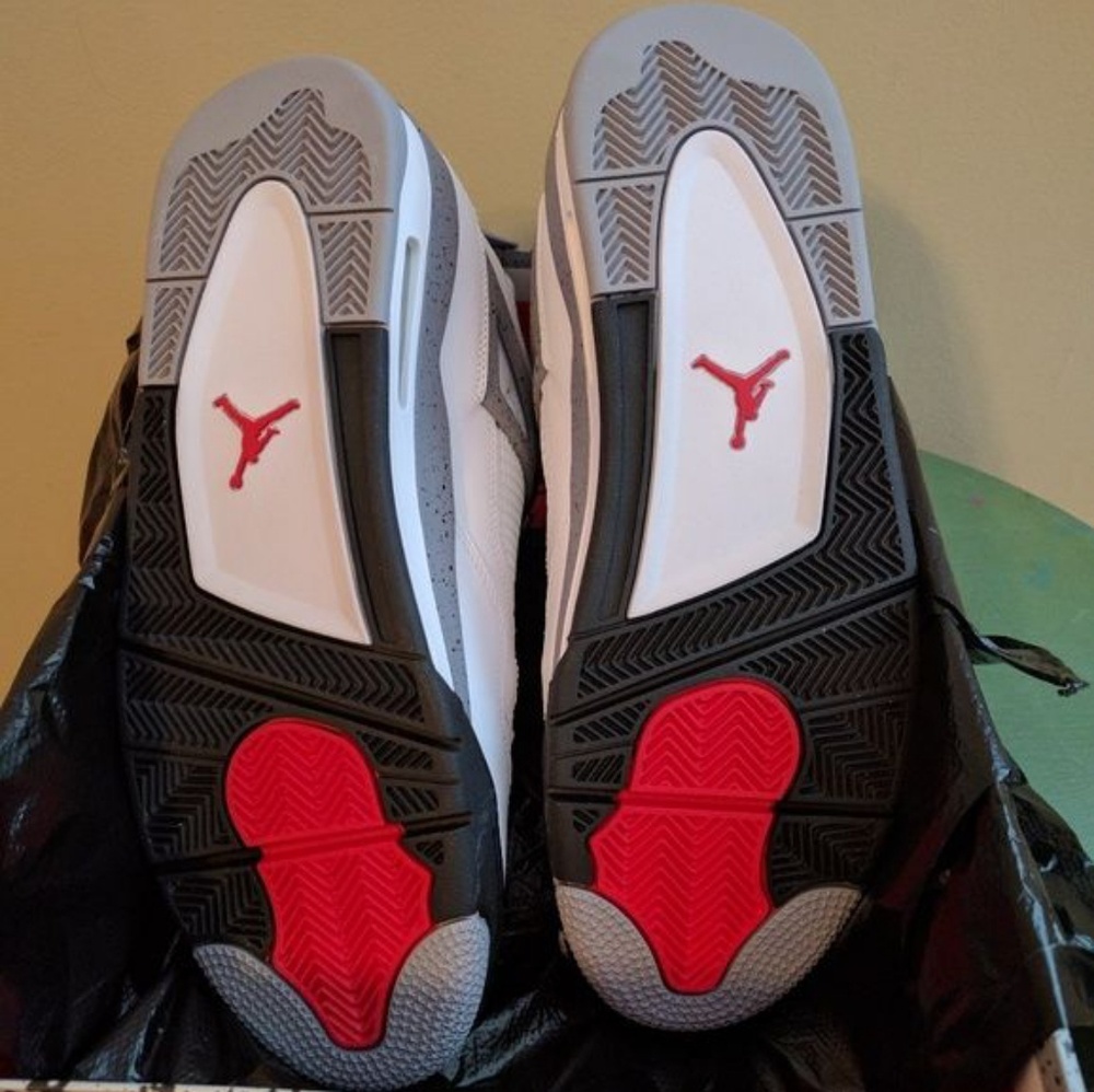 Jordan cement 4s size 11.5